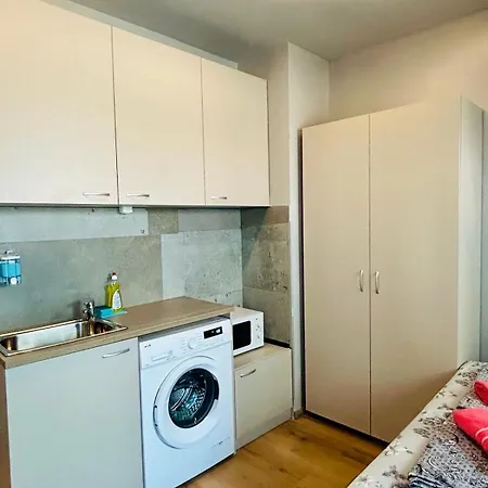 Economy Apartment *