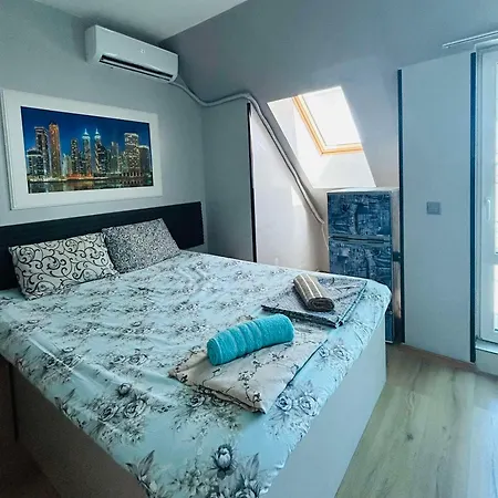 Apartment Economy *